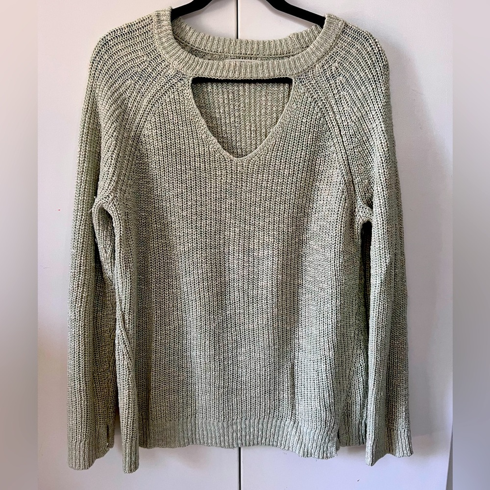 V neck sweater